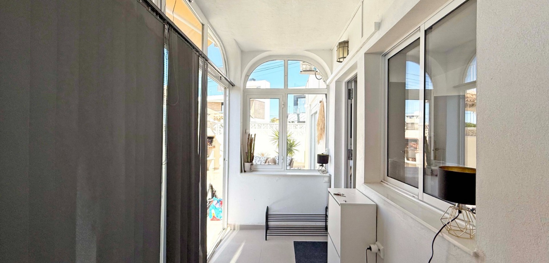 Bedroom in bungalow for sale in Torrevieja