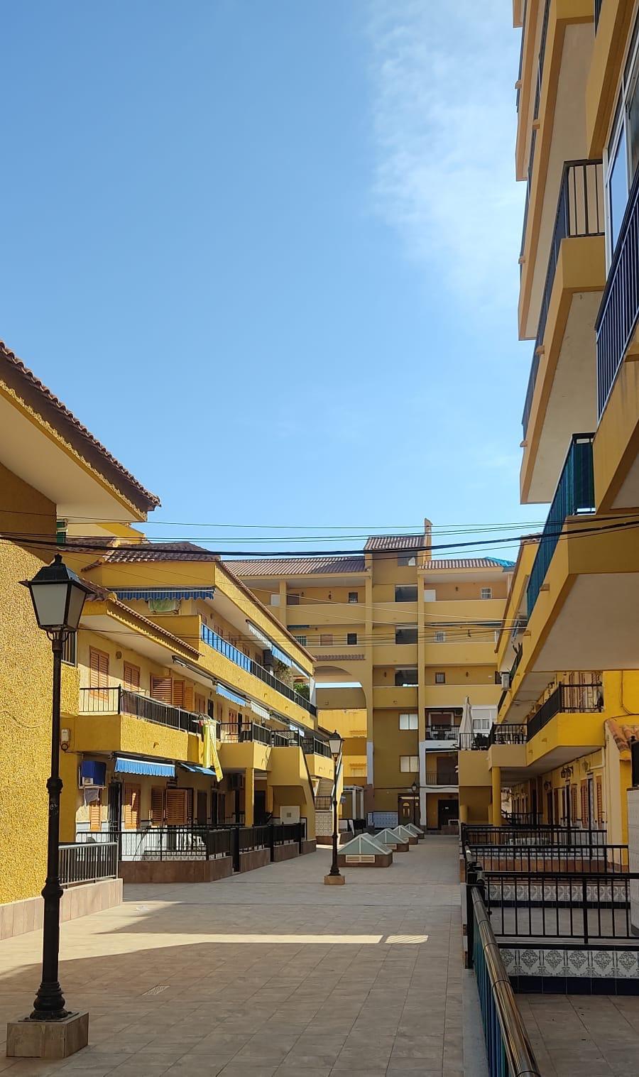 Chique Stadswoning in Los Europeos – Enkel 200 Meter van La Mata Strand | Real Estate by Gardewik