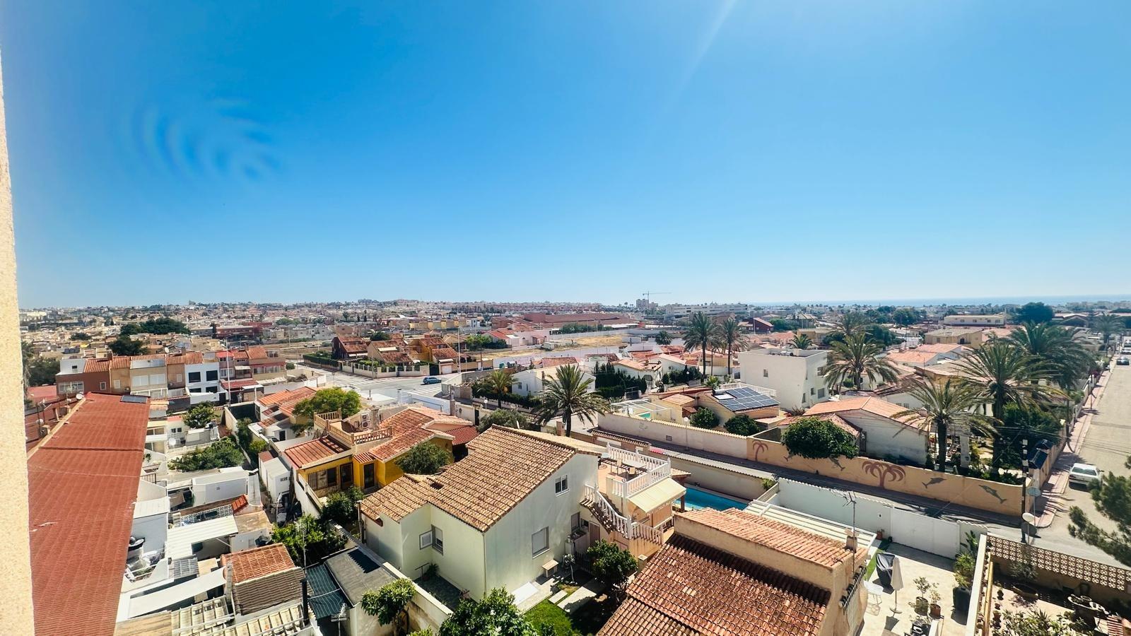 Terrace in apartment for sale in Torrevieja