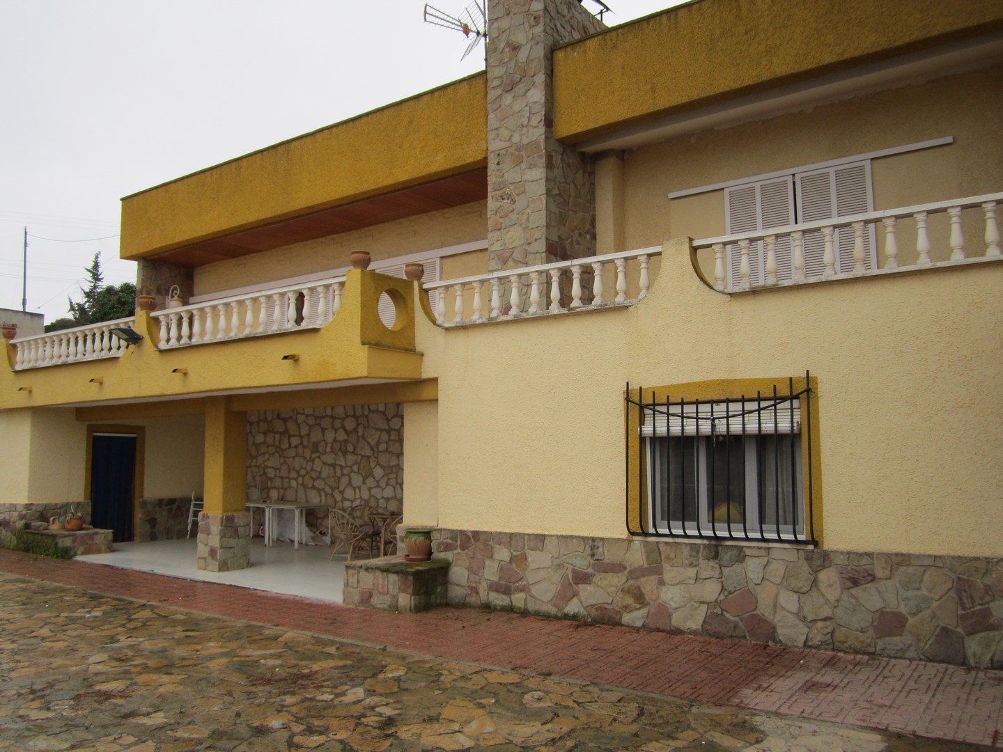 Terrace in villa for sale in Yecla