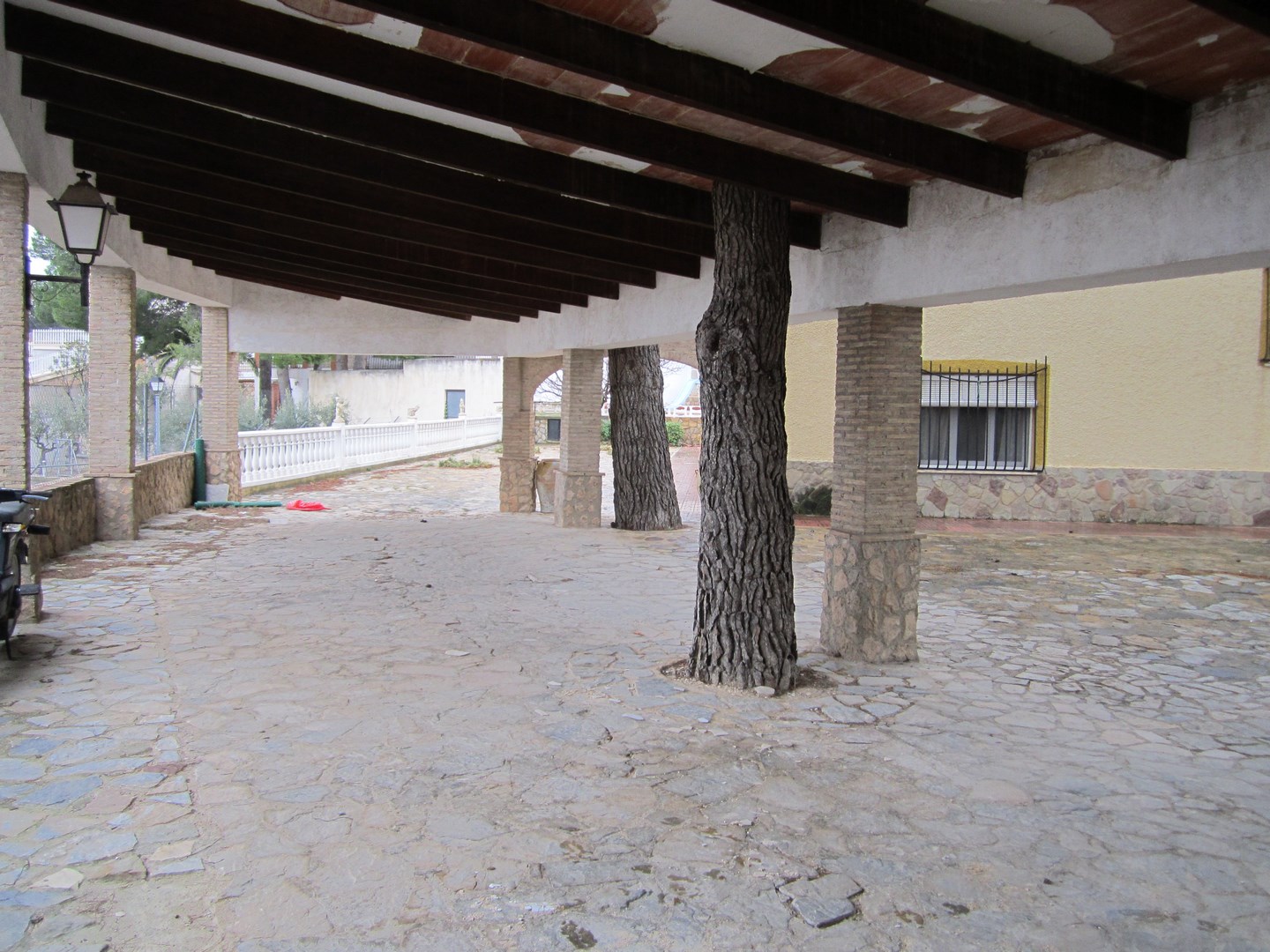 Bedroom in villa for sale in Yecla