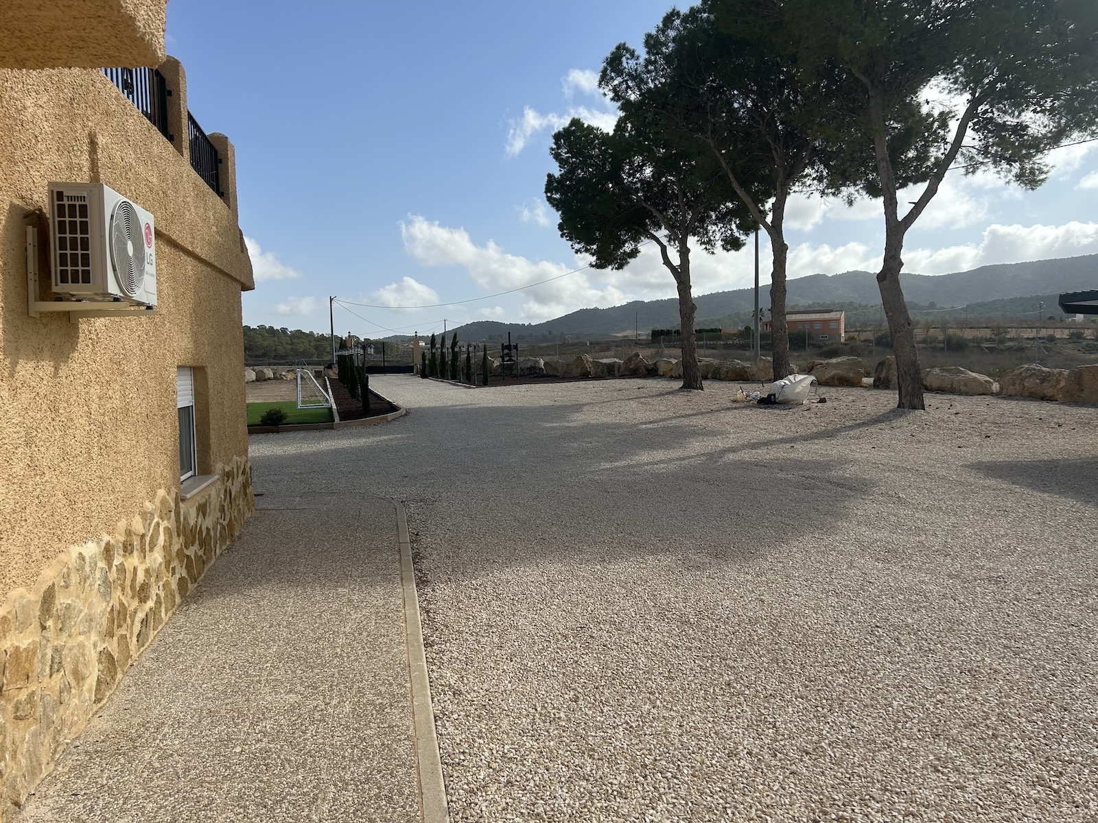 Bedroom in commercial for sale in Jumilla