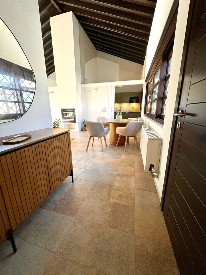 Pool area in villa for sale in Peraleja Golf