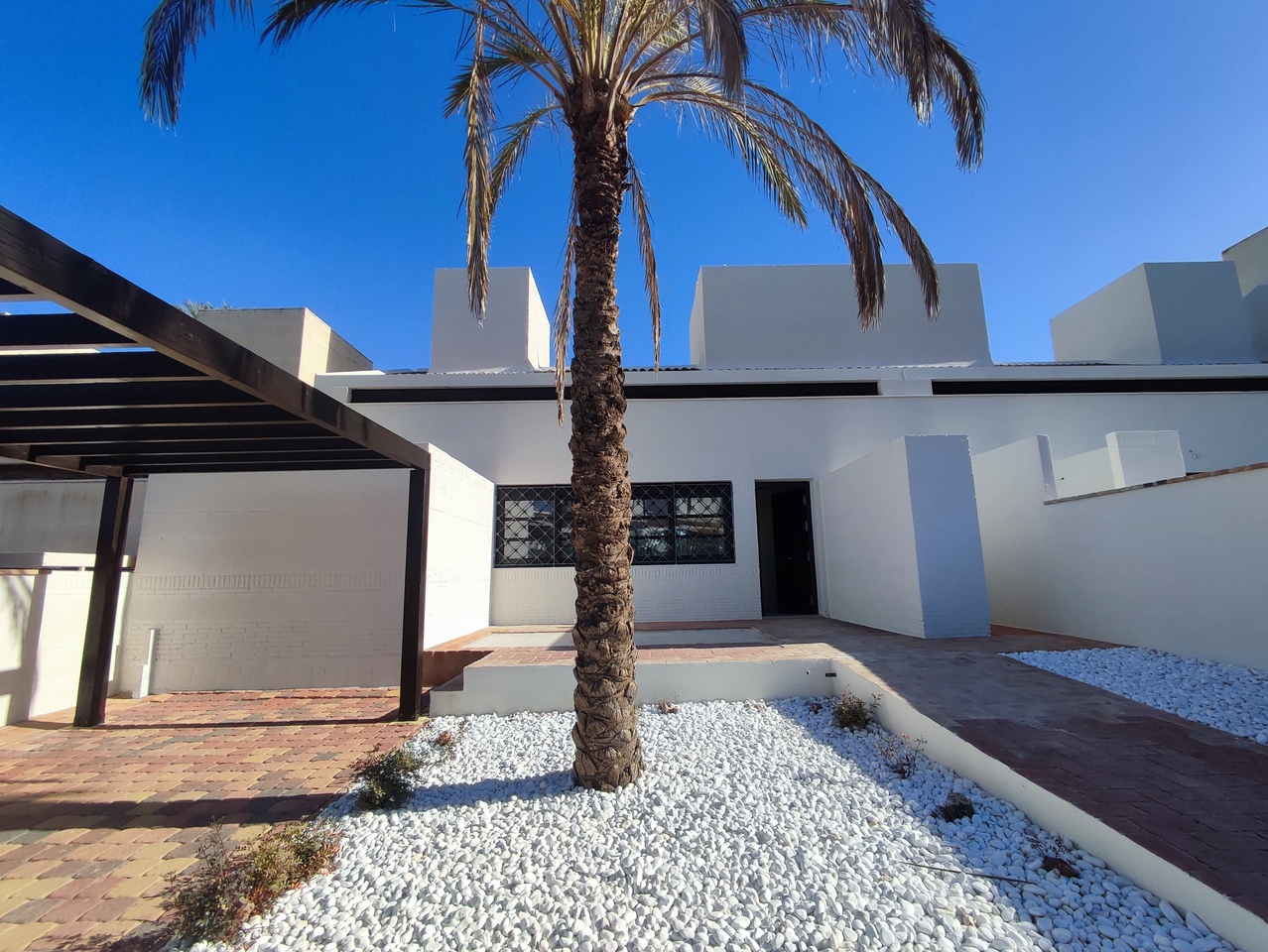 NEWLY REFURBISHED 2 BEDROOM & 2 BATHROOM VILLAS NOW AVAILABLE ON PERAJELA GOLF RESORT directly from