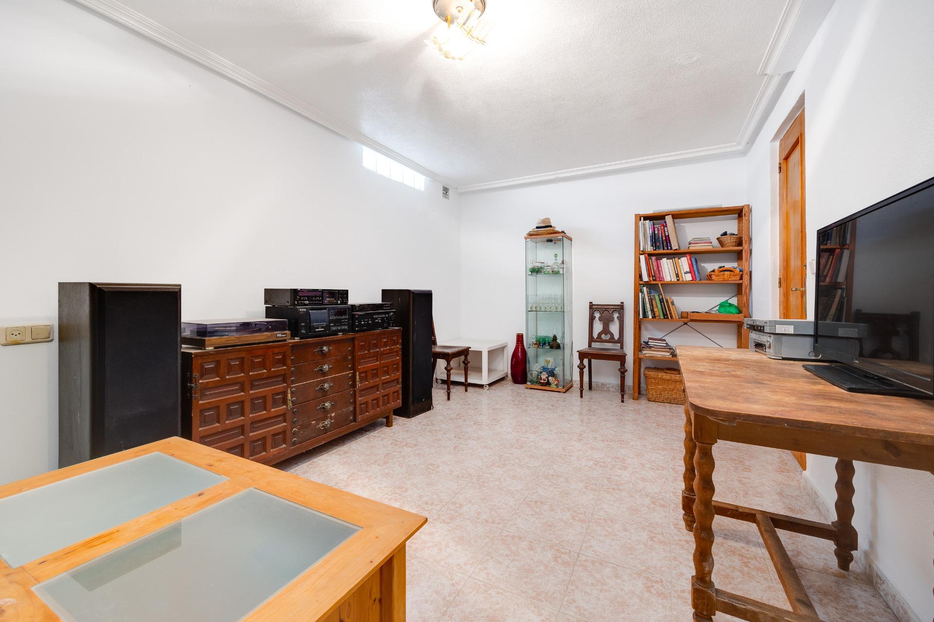 Pool area in bungalow for sale in Torrevieja