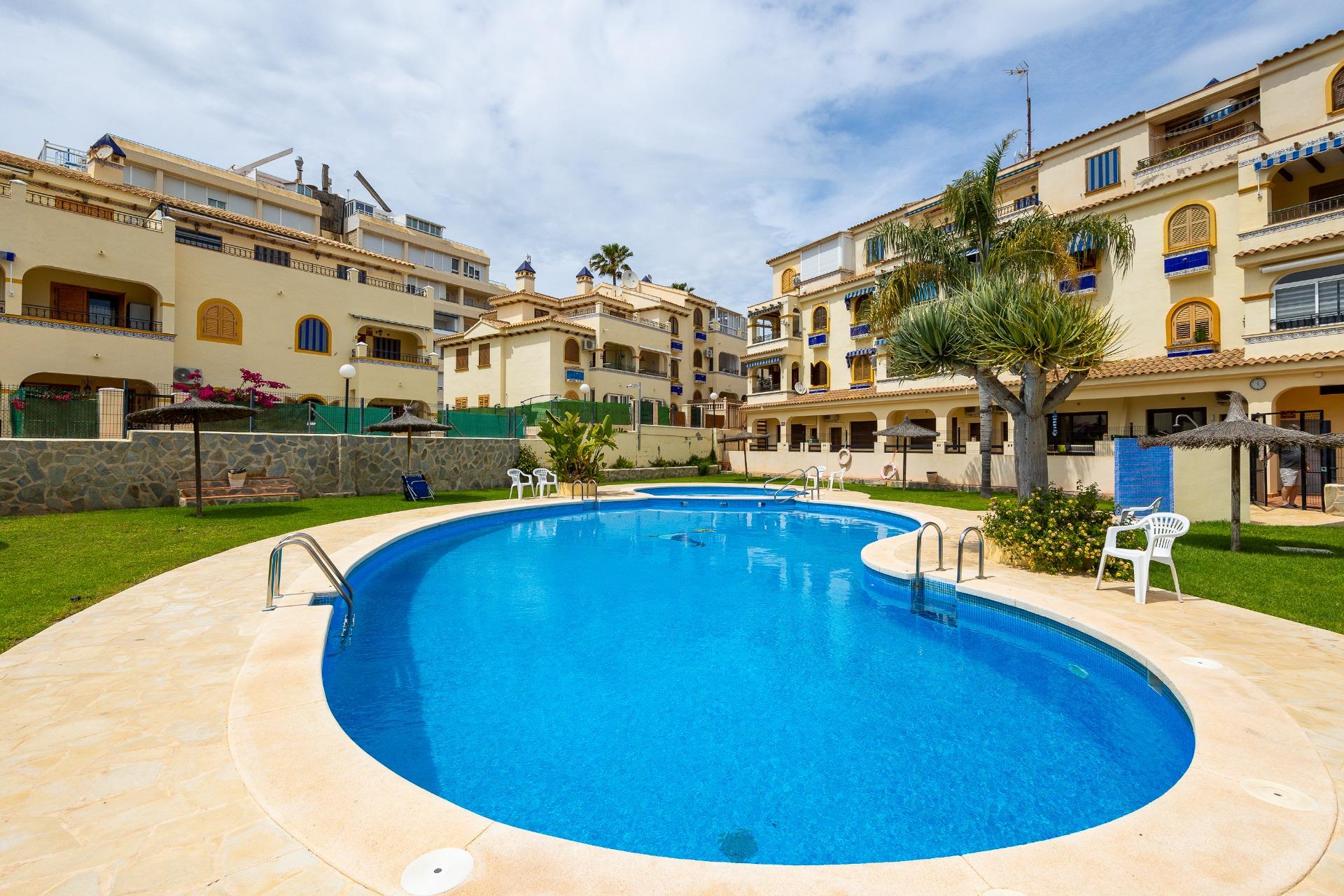 Exterior view in bungalow for sale in Torrevieja