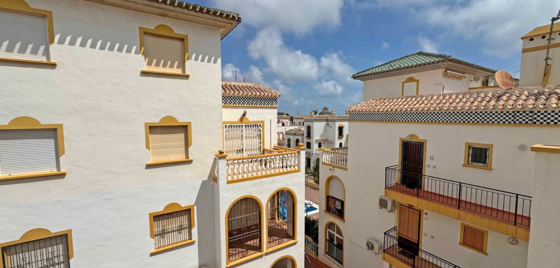 Exterior view in duplex for sale in Torrevieja