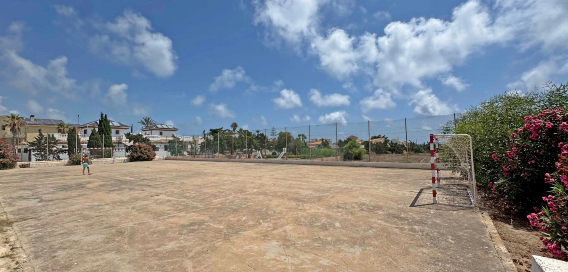 Pool area in duplex for sale in Torrevieja