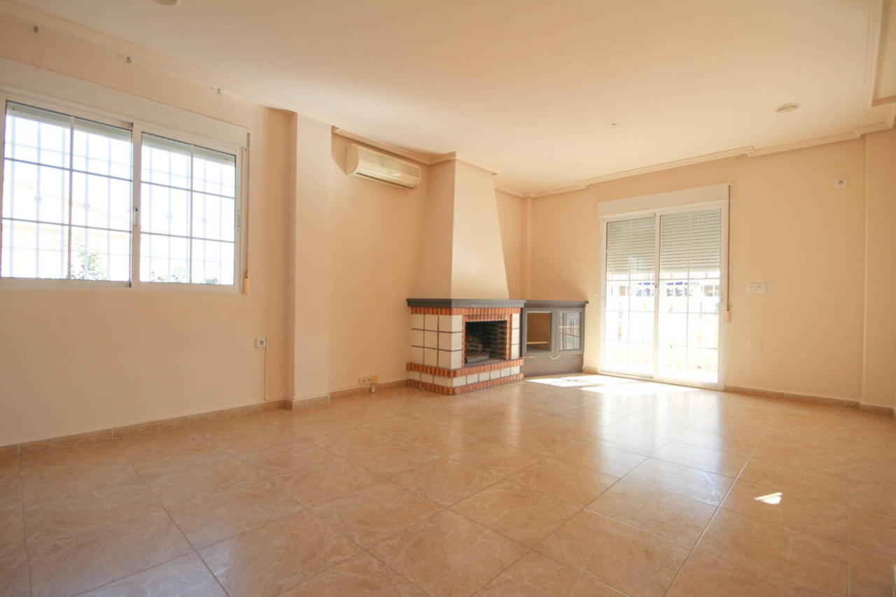 Terrace in villa for sale in La Zenia