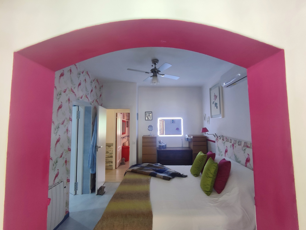 Master bedroom in villa for sale in Gea Y Truyols