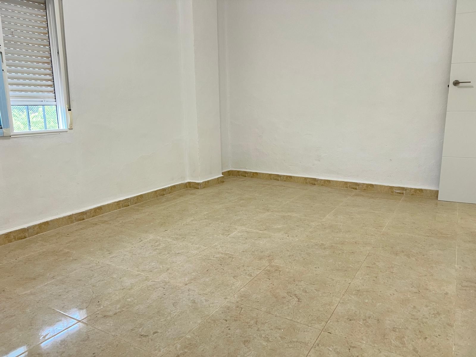 Pool area in villa for sale in La Solana