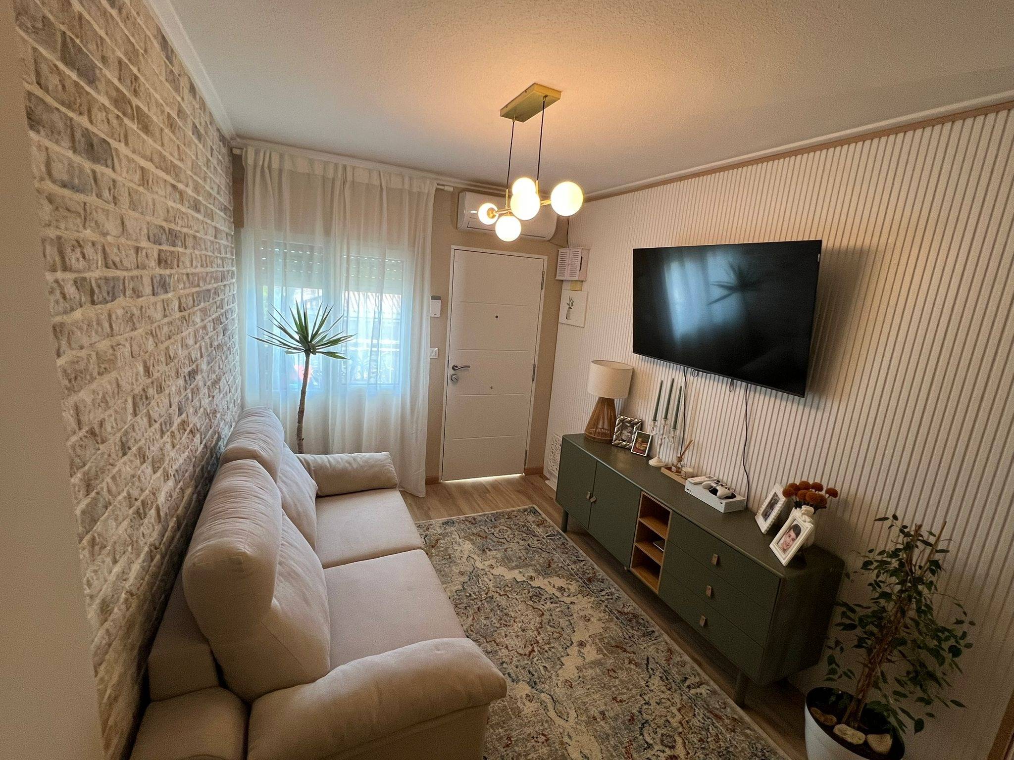 A beautiful apartment is for sale in Pilar de la Horadada, located in the charming area of La Torre
