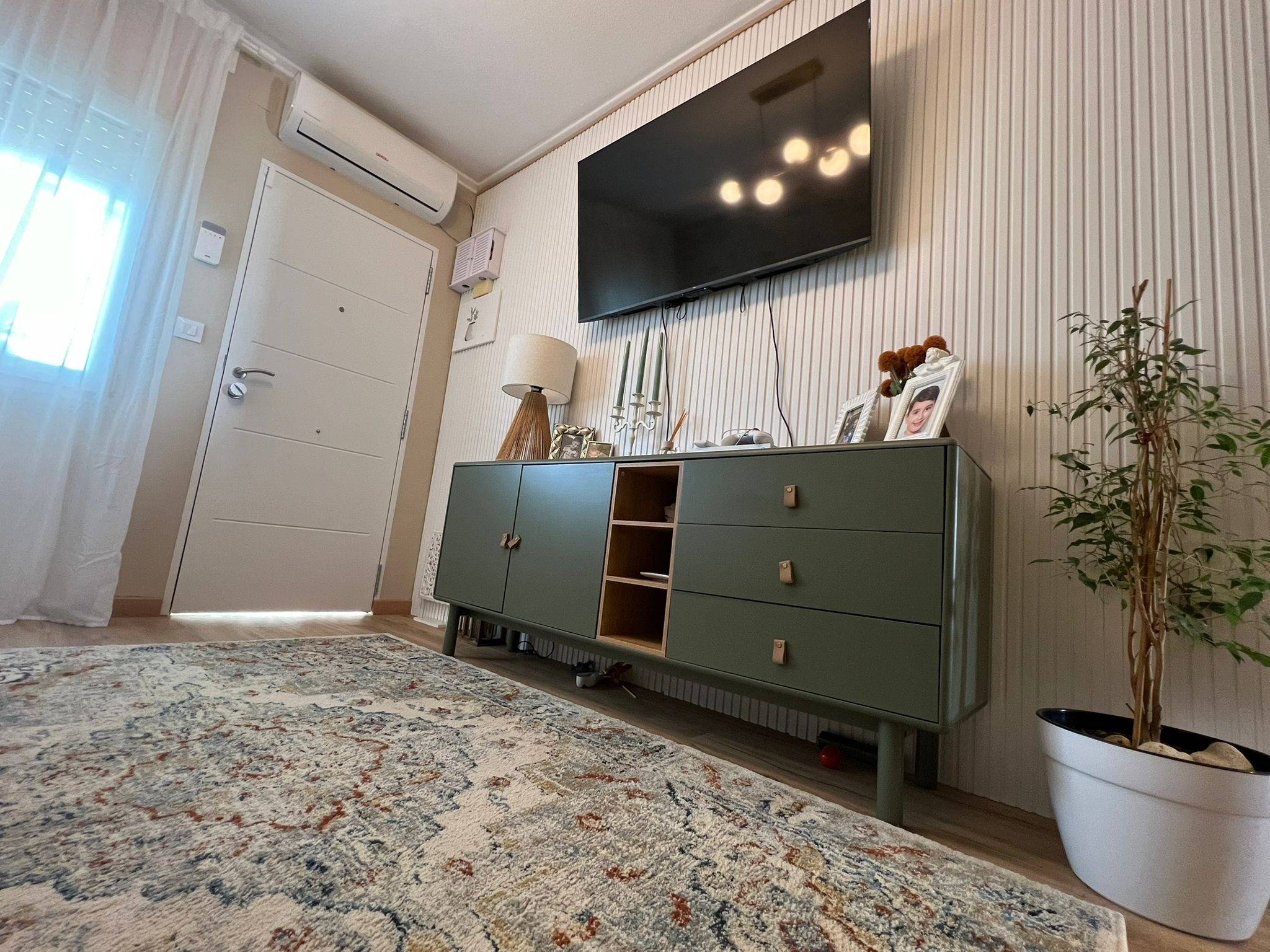 A beautiful apartment is for sale in Pilar de la Horadada, located in the charming area of La Torre
