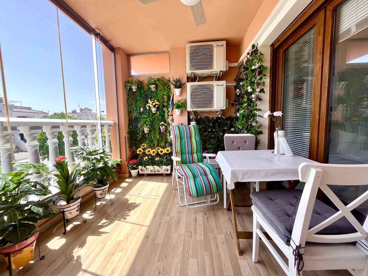 Terrace in apartment for sale in Villamartin