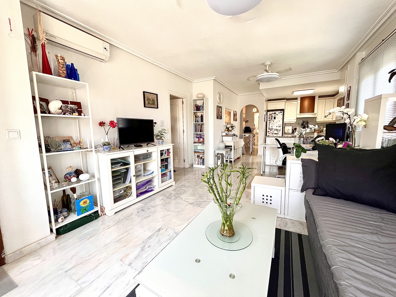 Terrace in apartment for sale in Villamartin