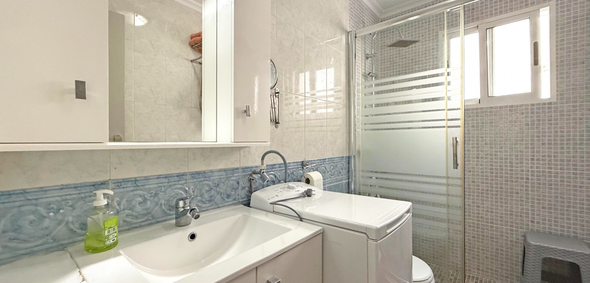 Living room in apartment for sale in Torrevieja