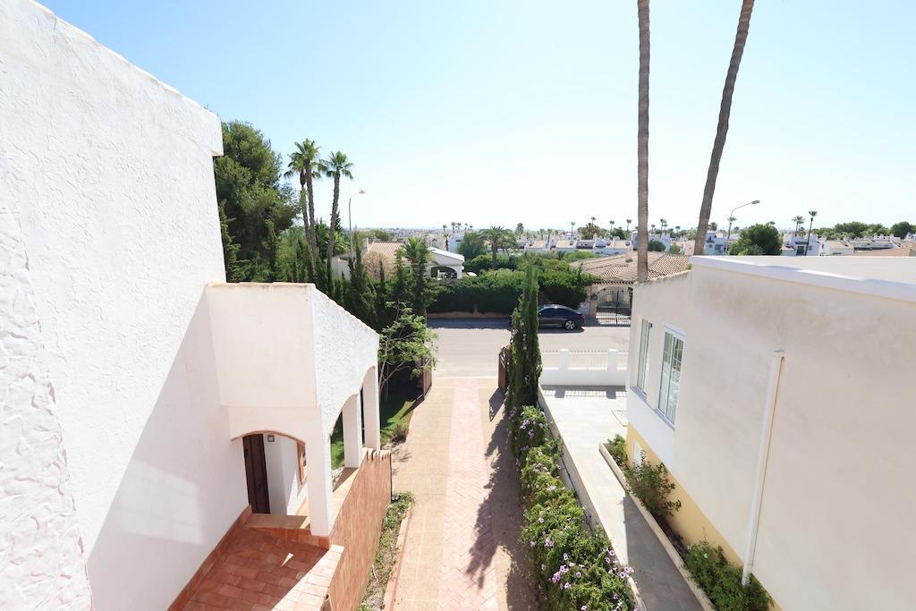 Bathroom in villa for sale in Orihuela Costa