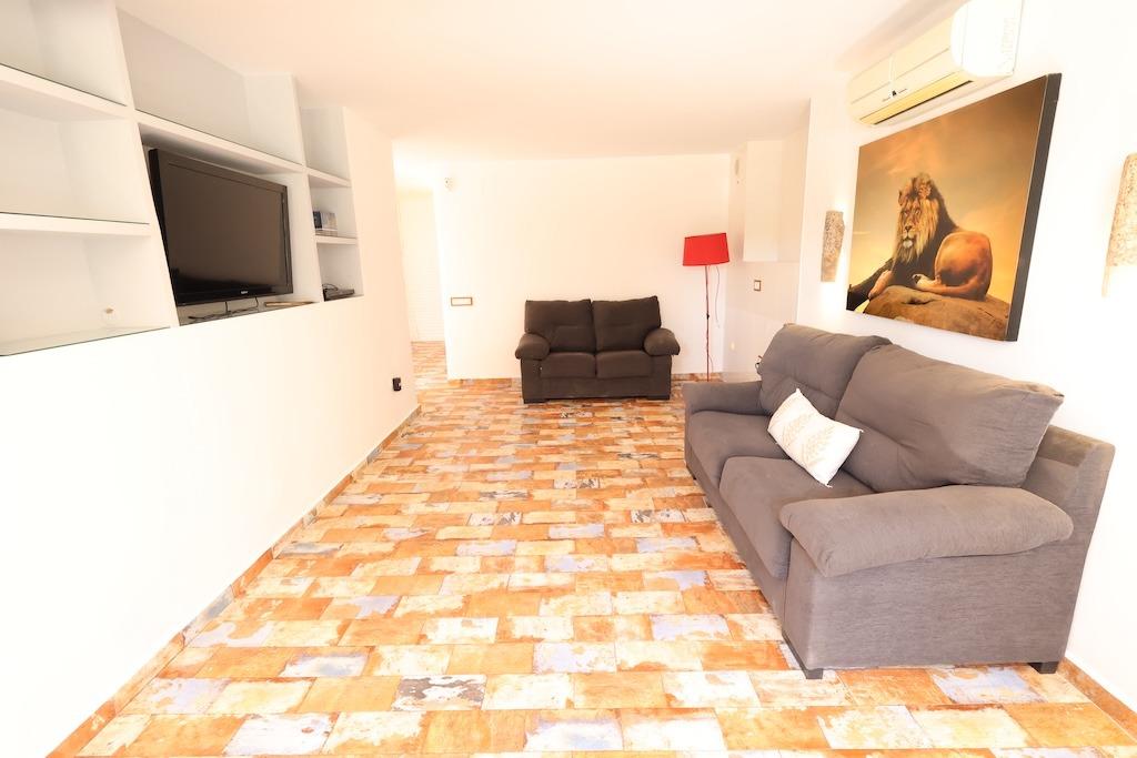 Kitchen in villa for sale in Orihuela Costa