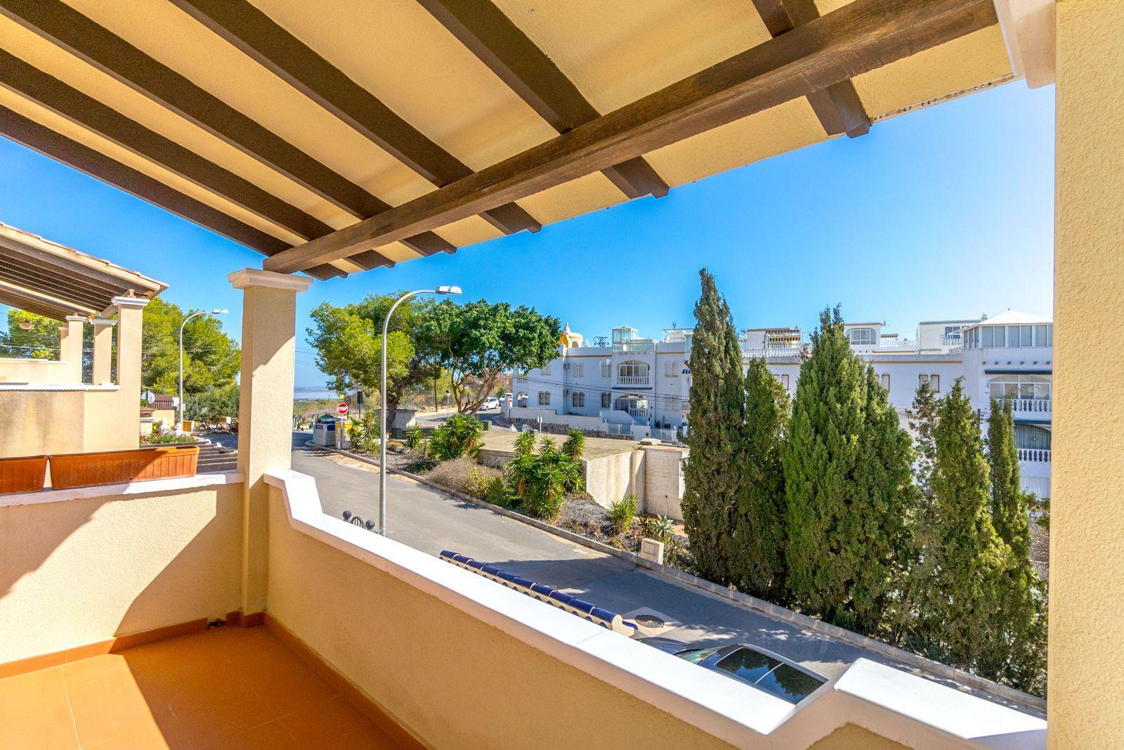 Dining area in terraced for sale in Orihuela Costa