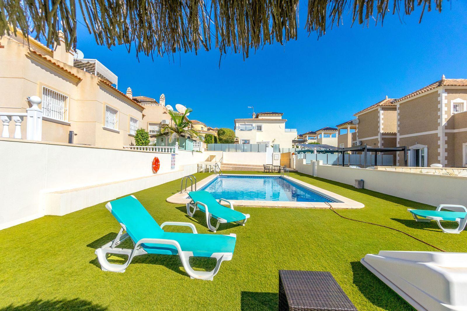 Garden in terraced for sale in Orihuela Costa