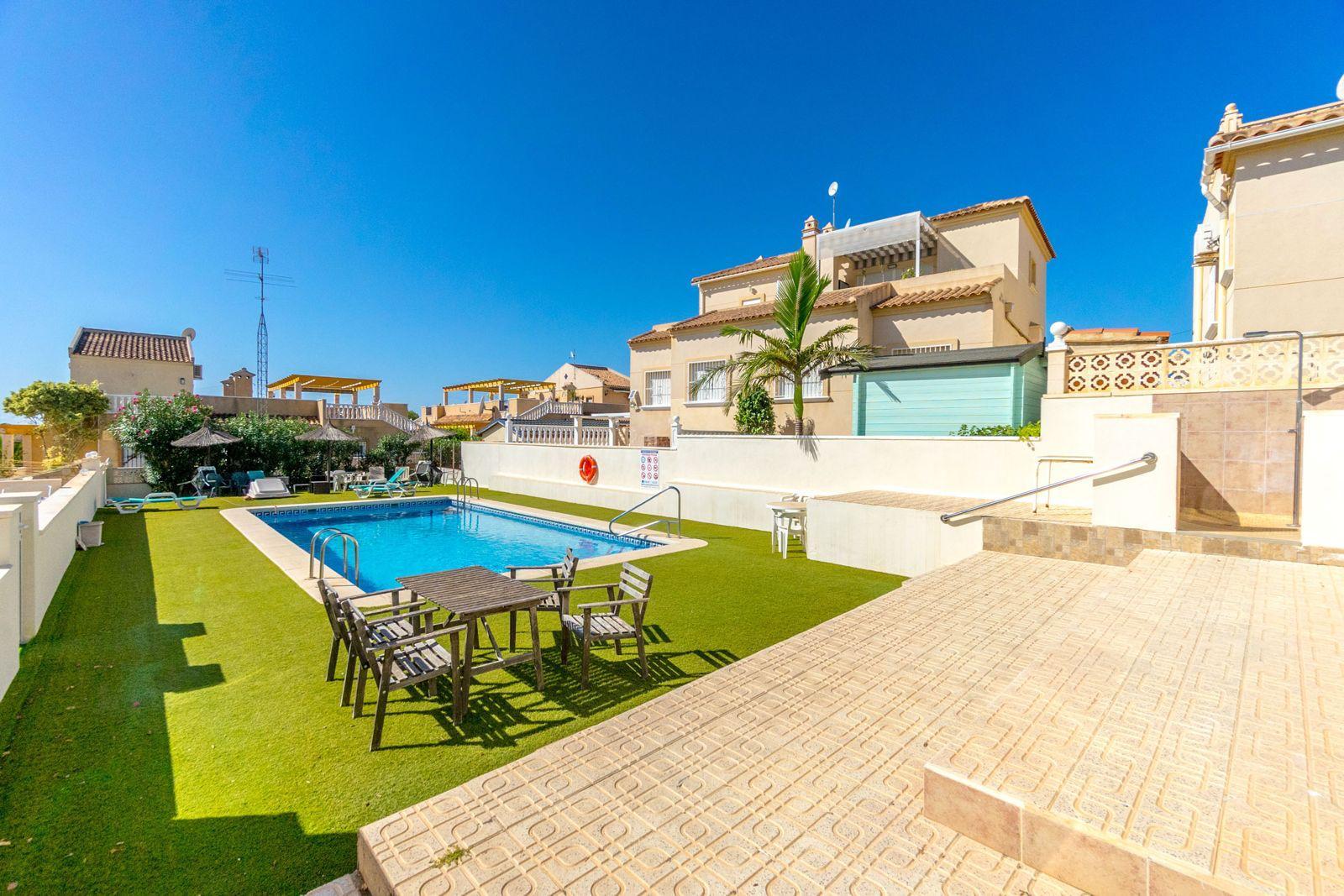 Dining area in terraced for sale in Orihuela Costa