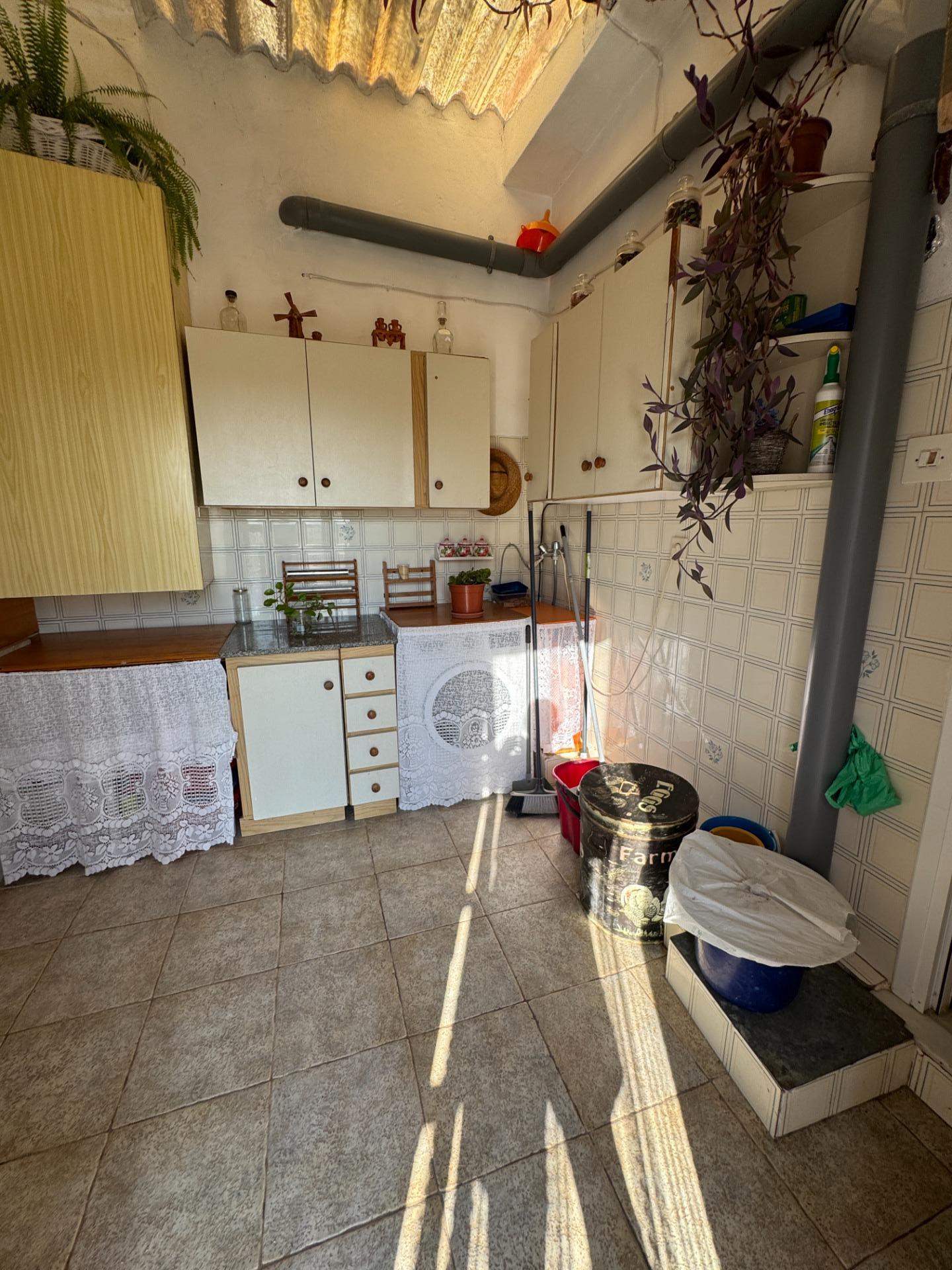 Master bedroom in villa for sale in Albatera