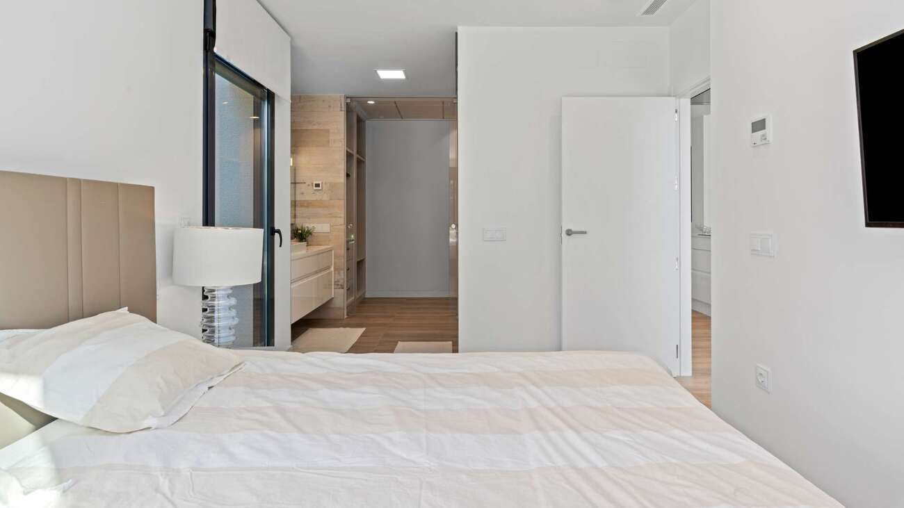 Bedroom in villa for sale in Orihuela Costa