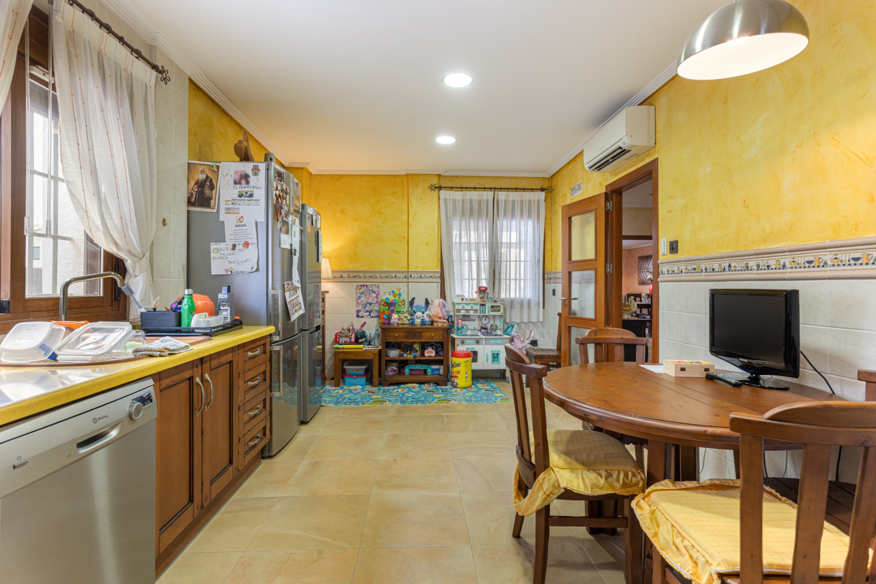 Terrace in villa for sale in Los Montesinos
