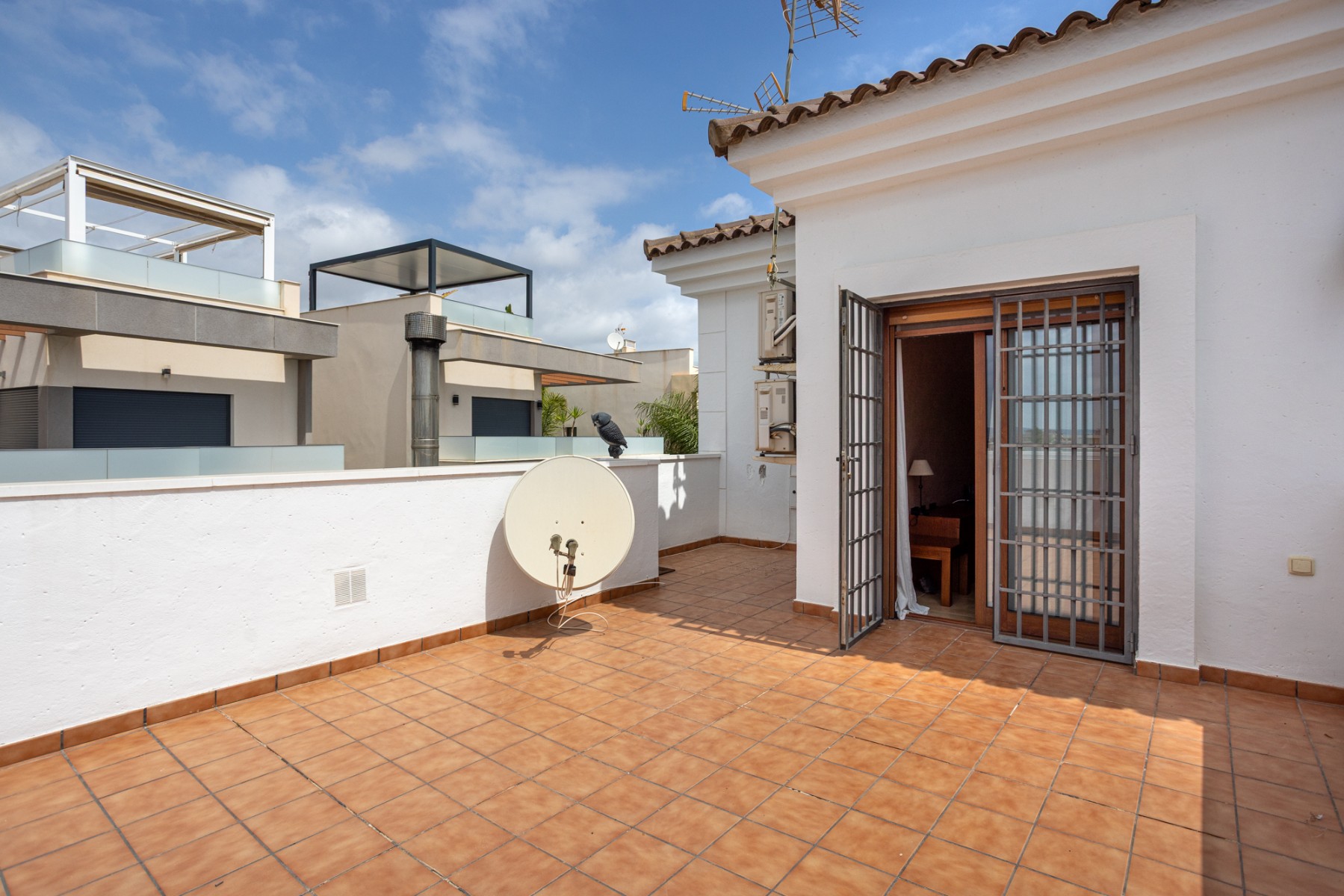Dining area in villa for sale in Los Montesinos