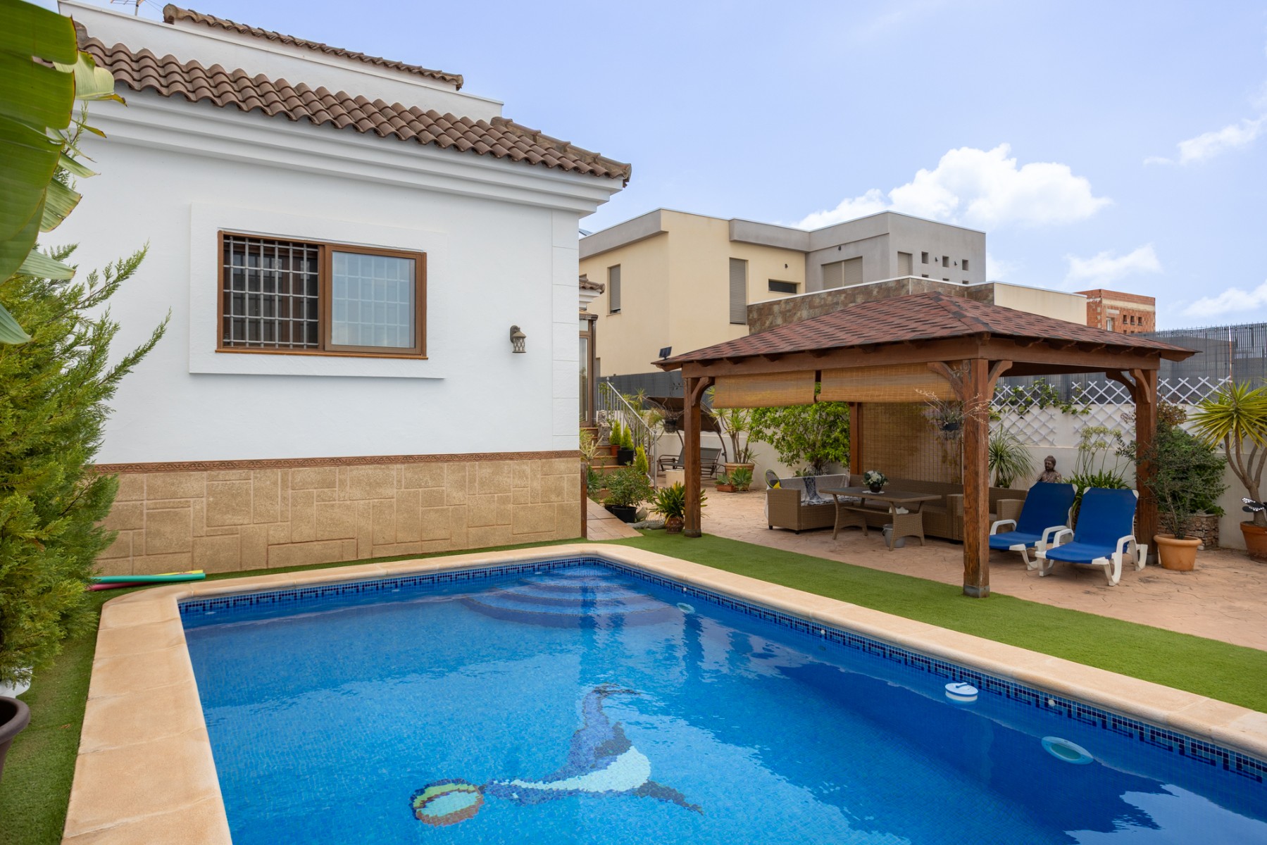Bathroom in villa for sale in Los Montesinos
