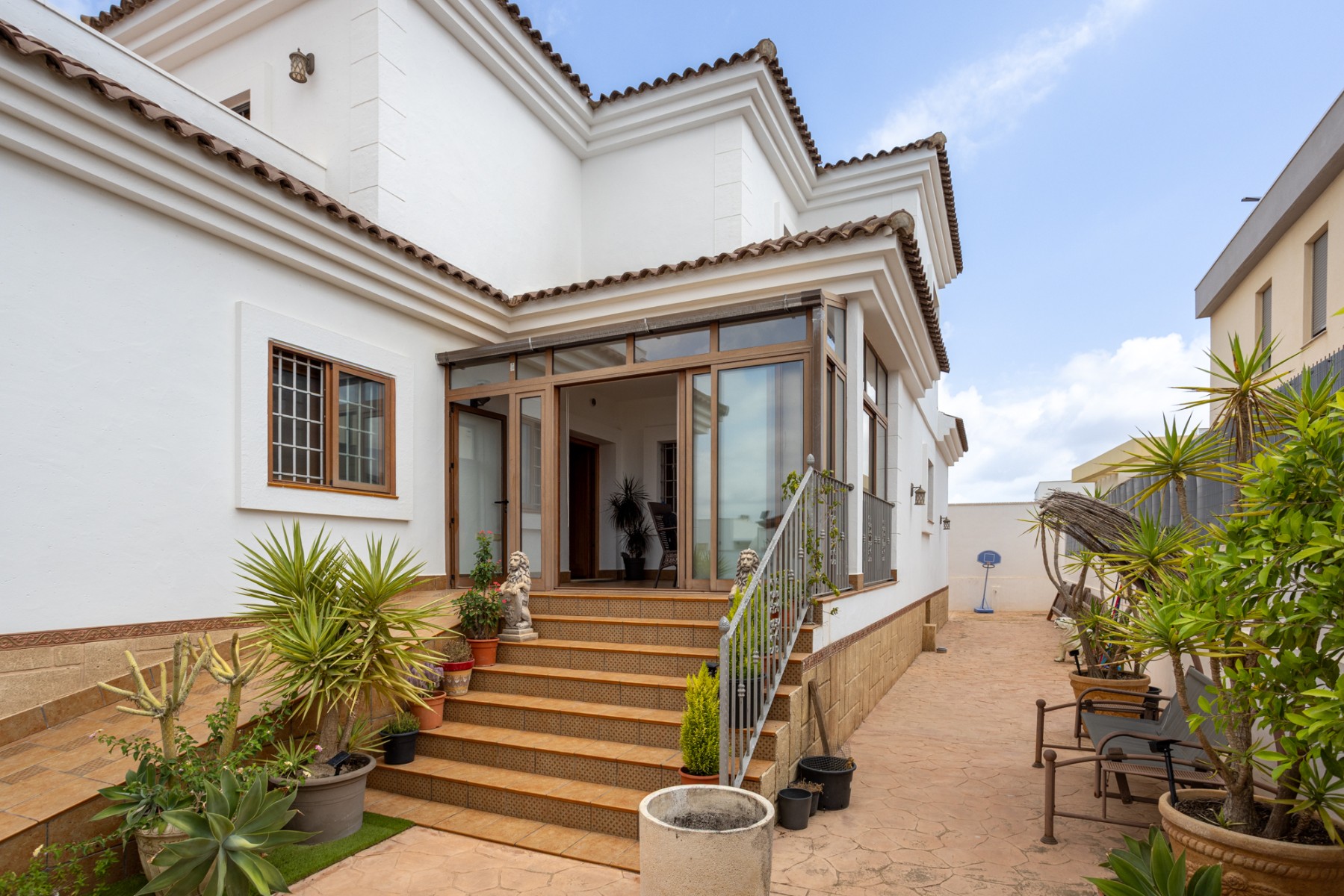 Exterior view in villa for sale in Los Montesinos