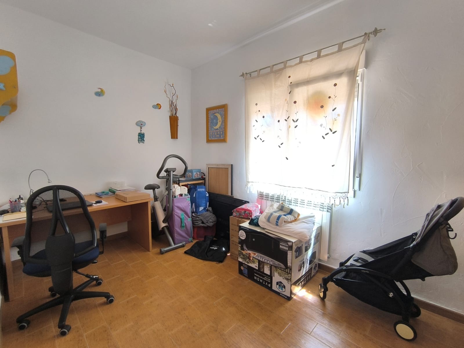 Bedroom in villa for sale in Yecla
