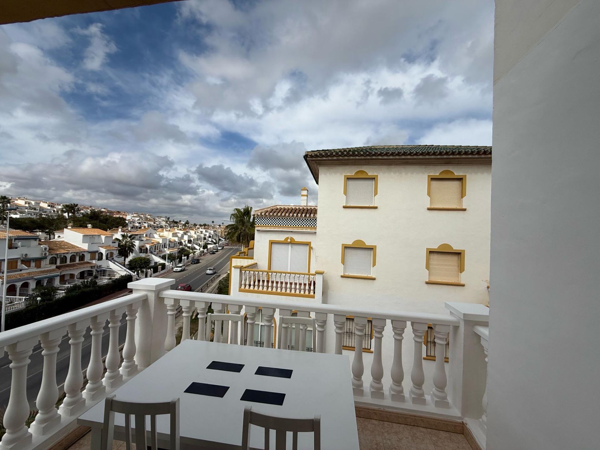 Terrace in bungalow for sale in Torrevieja