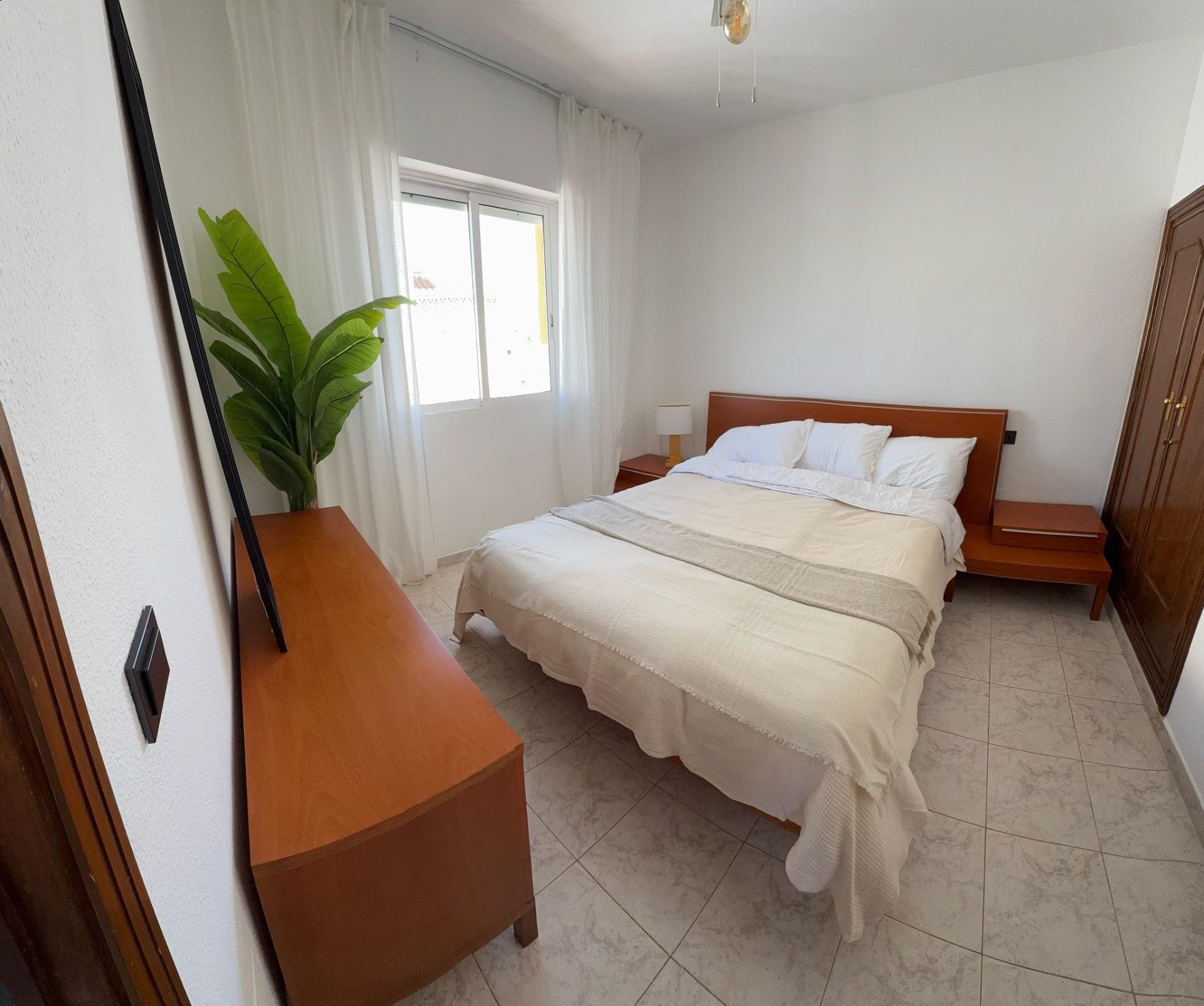 Bedroom in bungalow for sale in Torrevieja