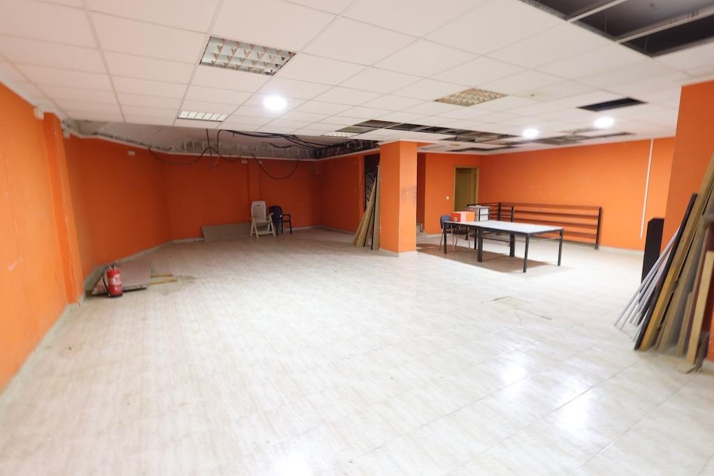 Pool area in commercial for sale in Torrevieja