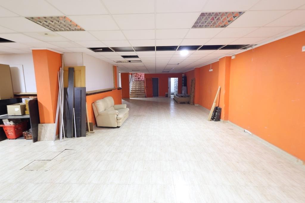 Garden in commercial for sale in Torrevieja
