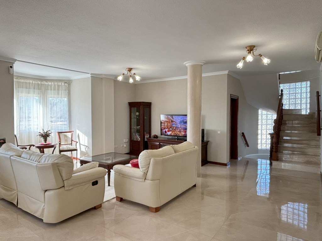 Garden in villa for sale in Ciudad Quesada