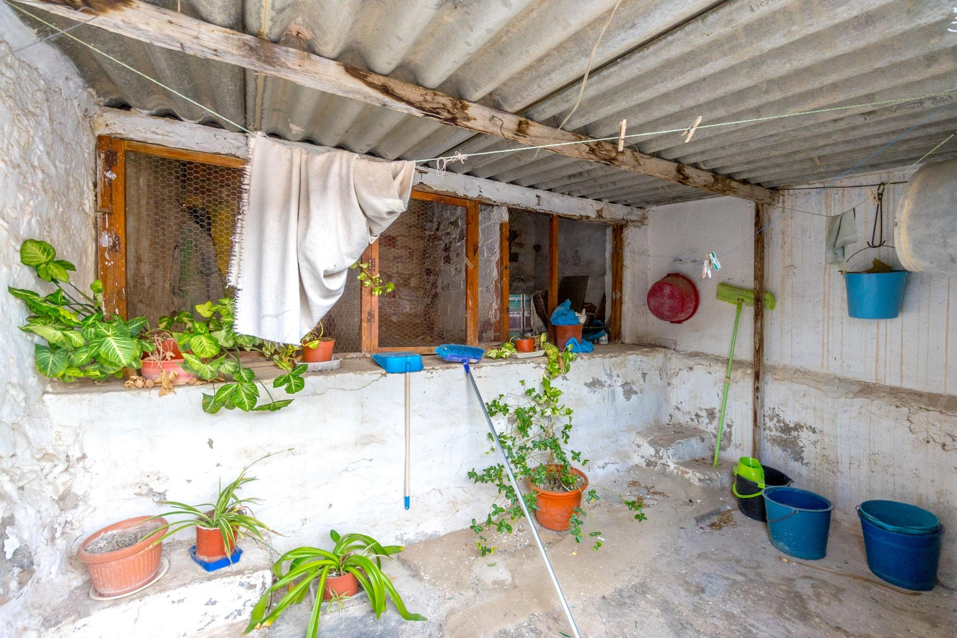 Bathroom in finca for sale in Orihuela