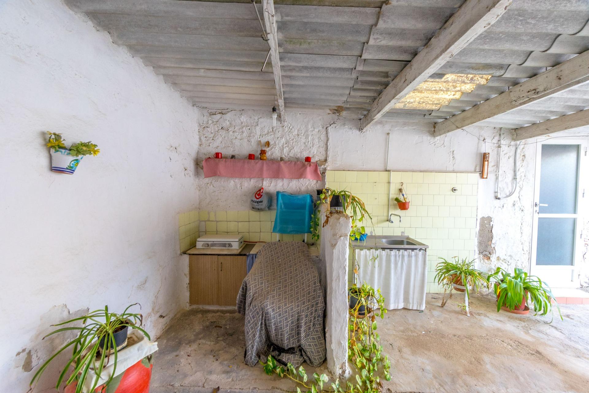 Garden in finca for sale in Orihuela