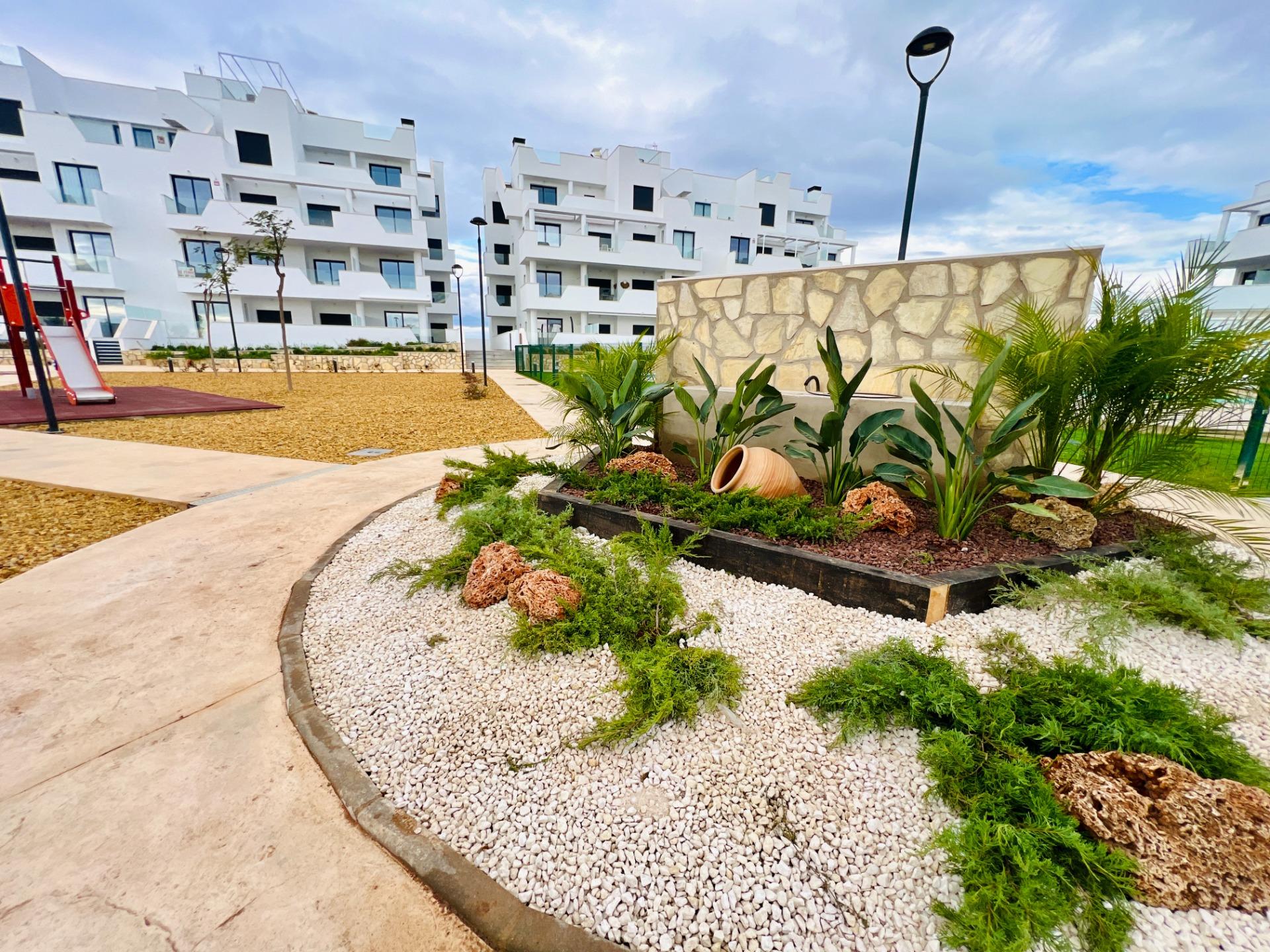 Kitchen in apartment for sale in Los Alcazares