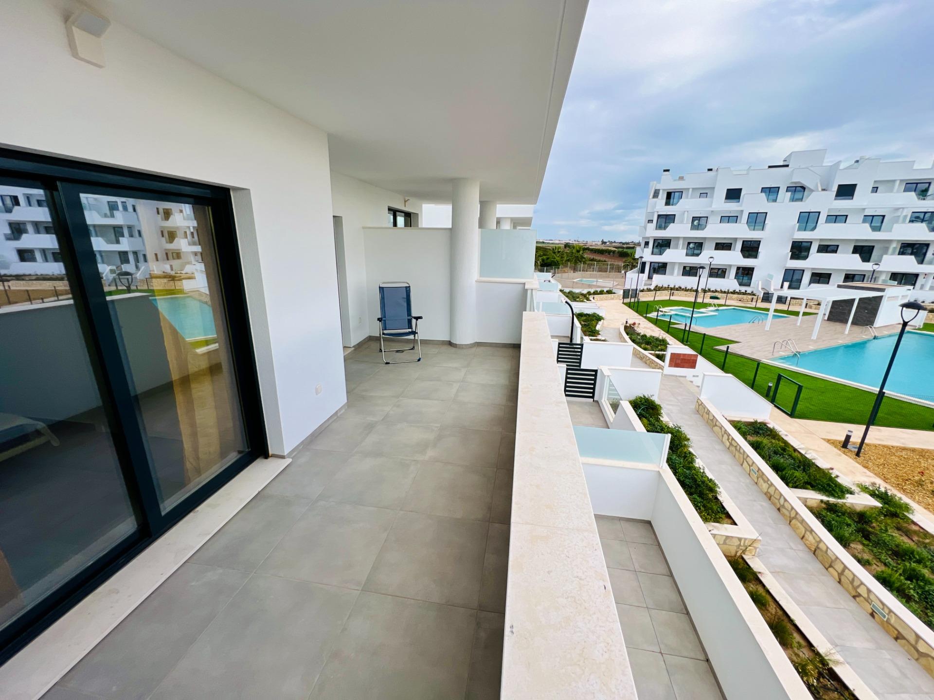 Terrace in apartment for sale in Los Alcazares