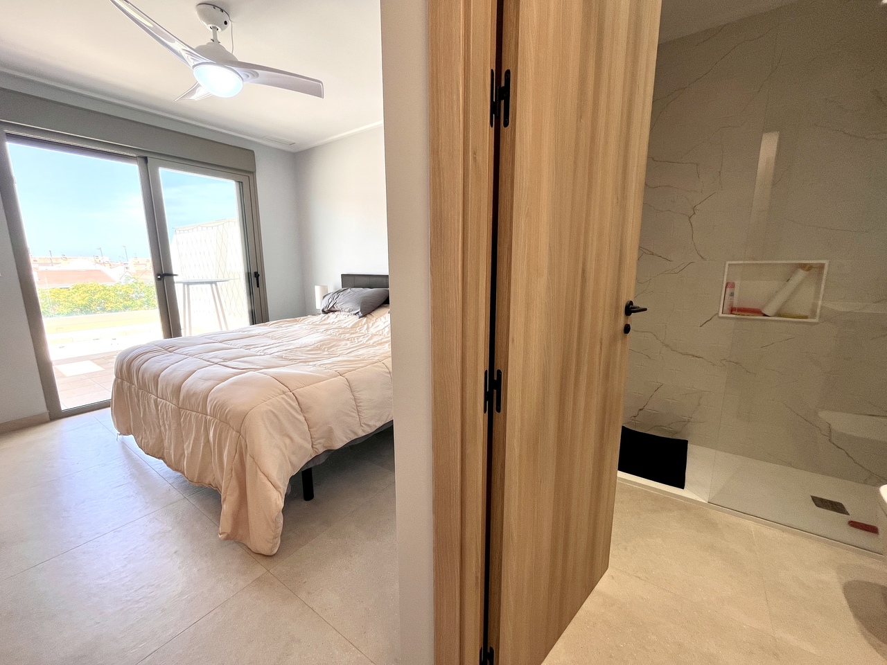 Bathroom in penthouse for sale in Torre de La Horadada
