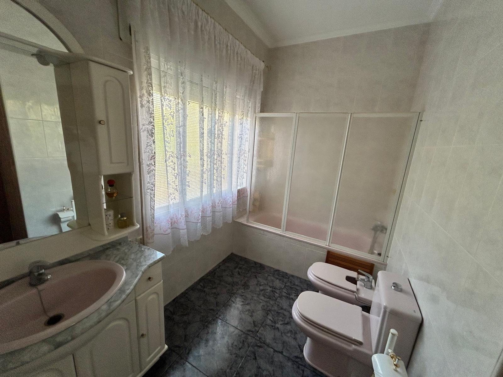 Garden in villa for sale in Los Alcazares