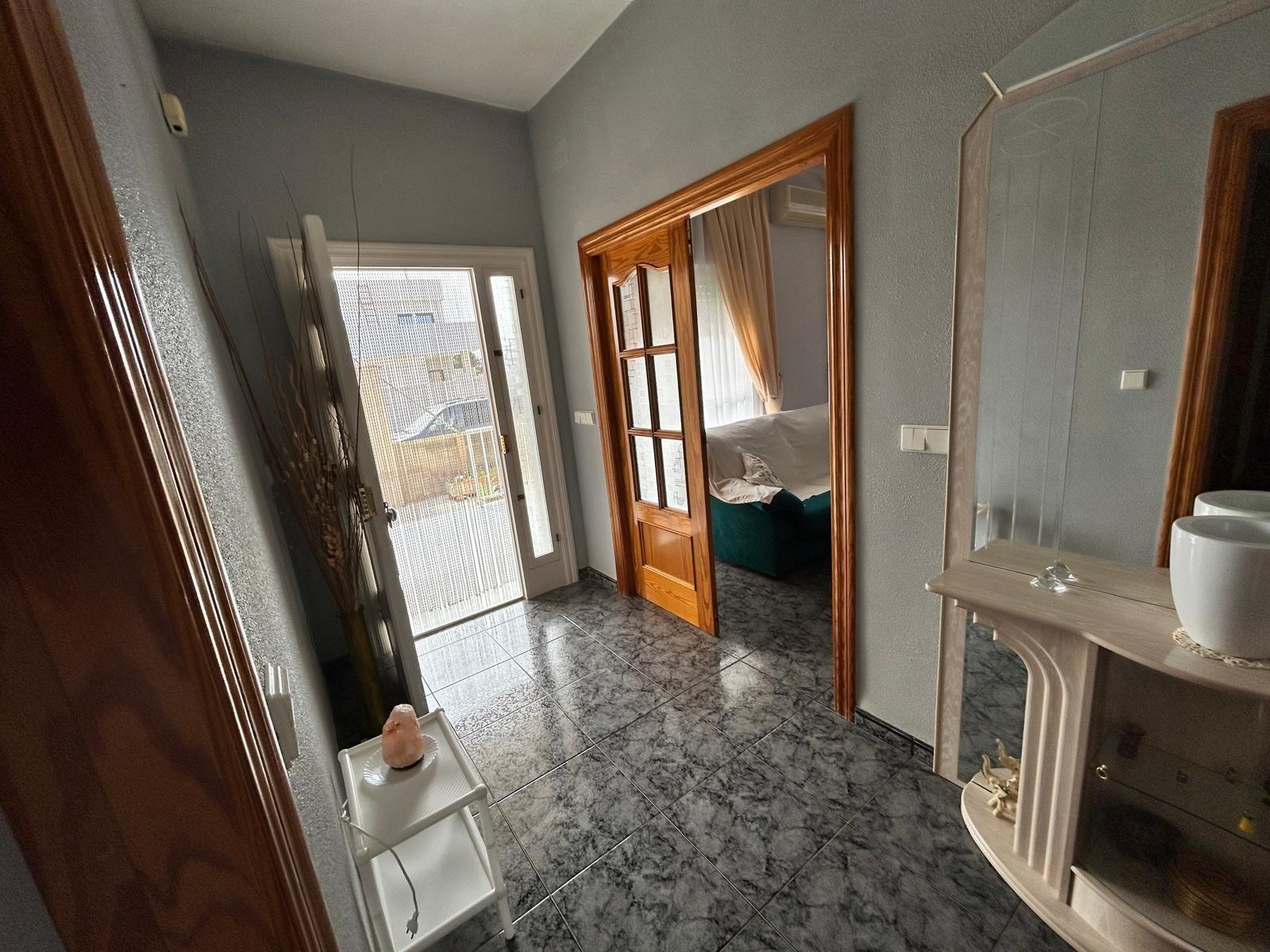 Exterior view in villa for sale in Los Alcazares