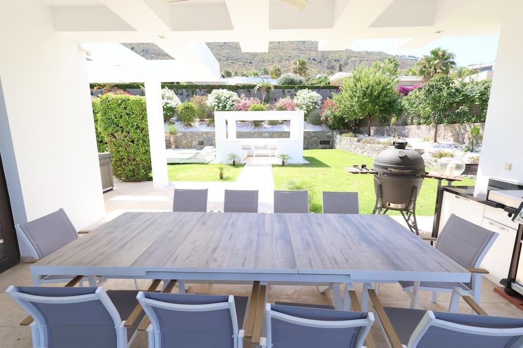 Kitchen in villa for sale in Javea