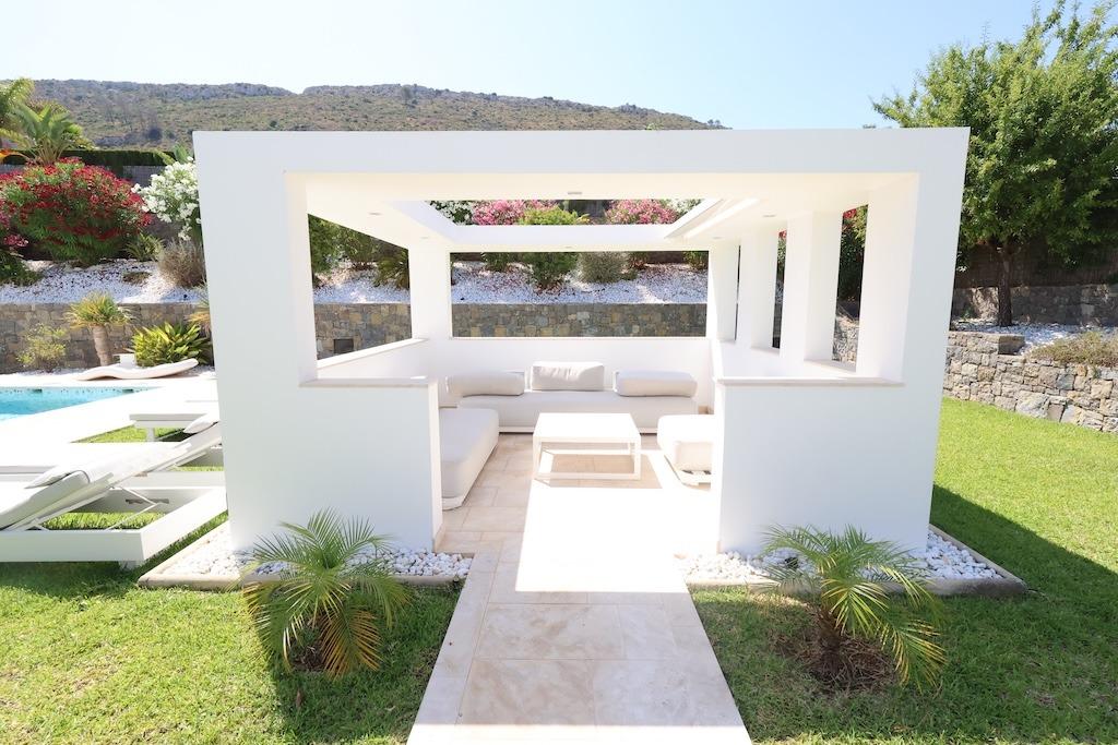 Dining area in villa for sale in Javea