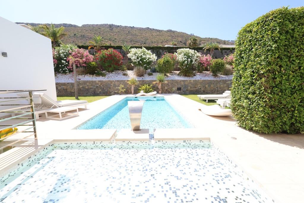 Exterior view in villa for sale in Javea