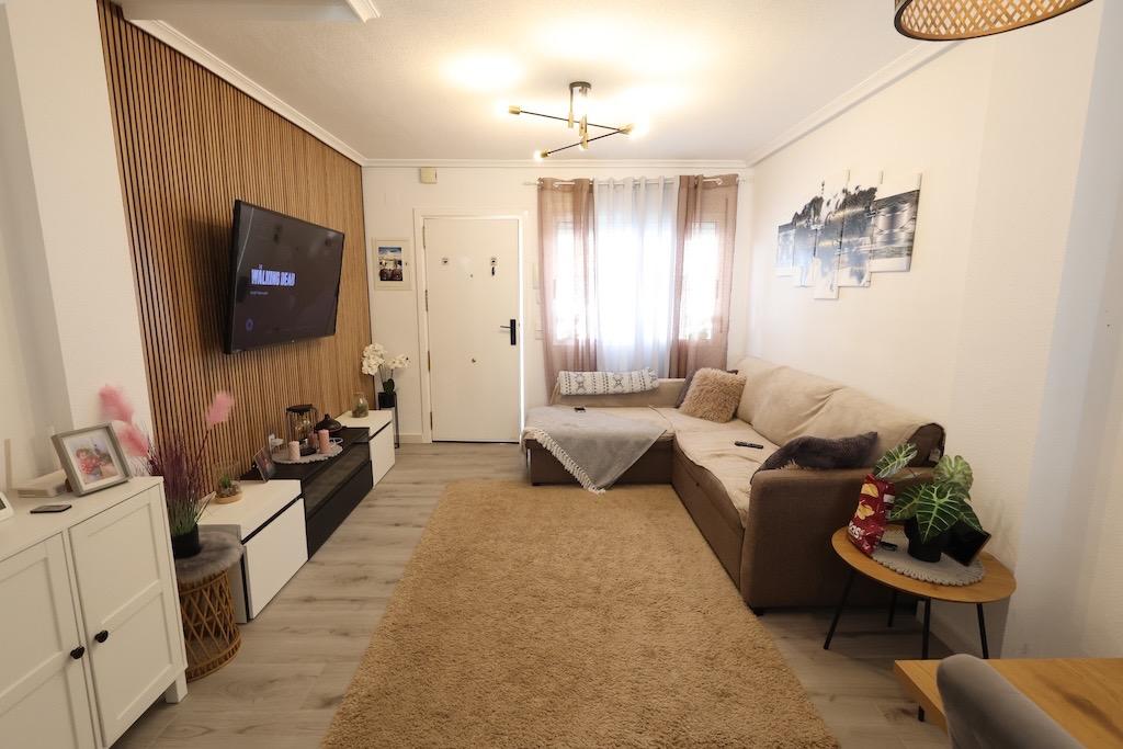 Dining area in duplex for sale in Pilar de La Horadada