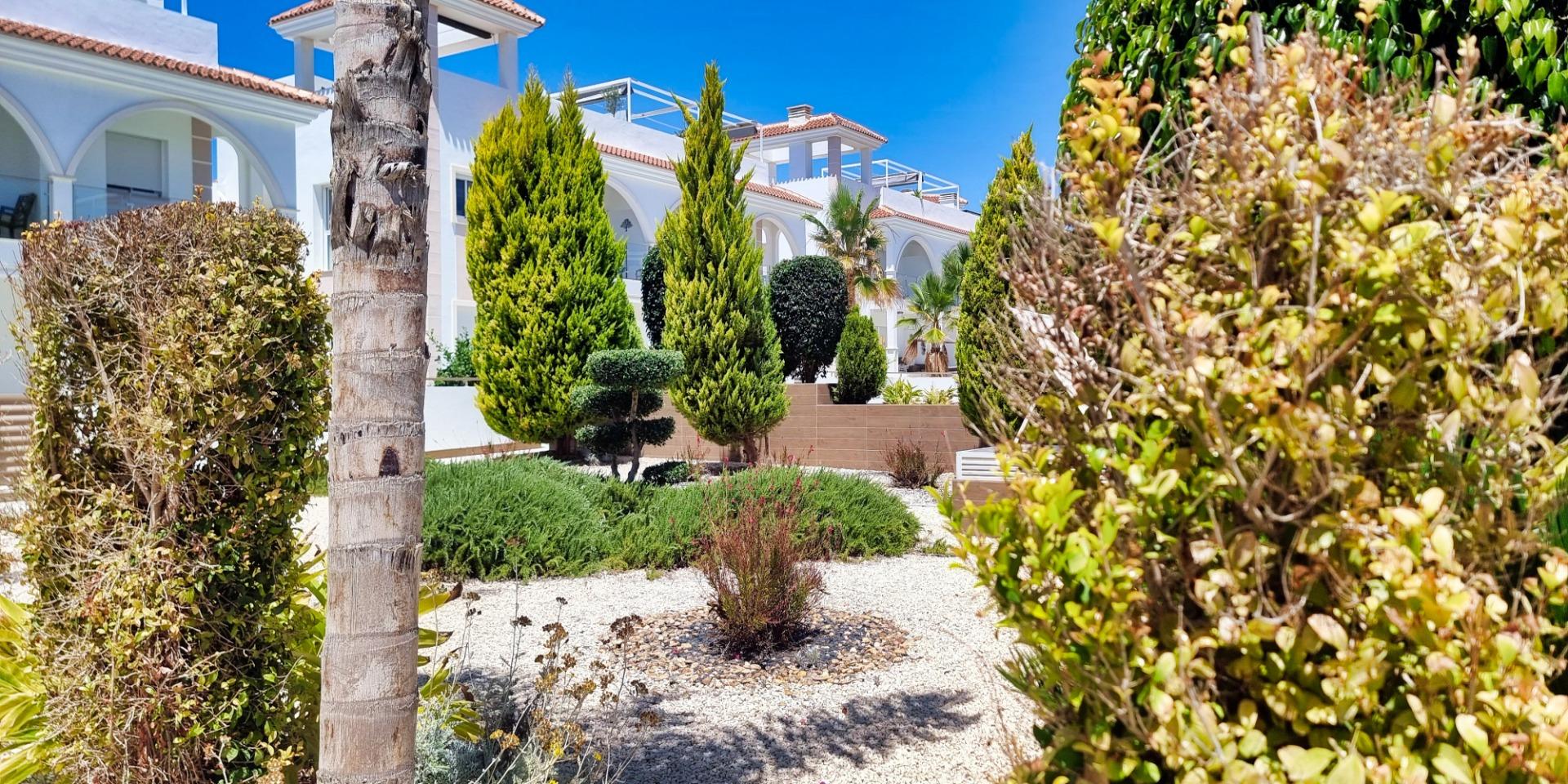 Garden in bungalow for sale in Ciudad Quesada
