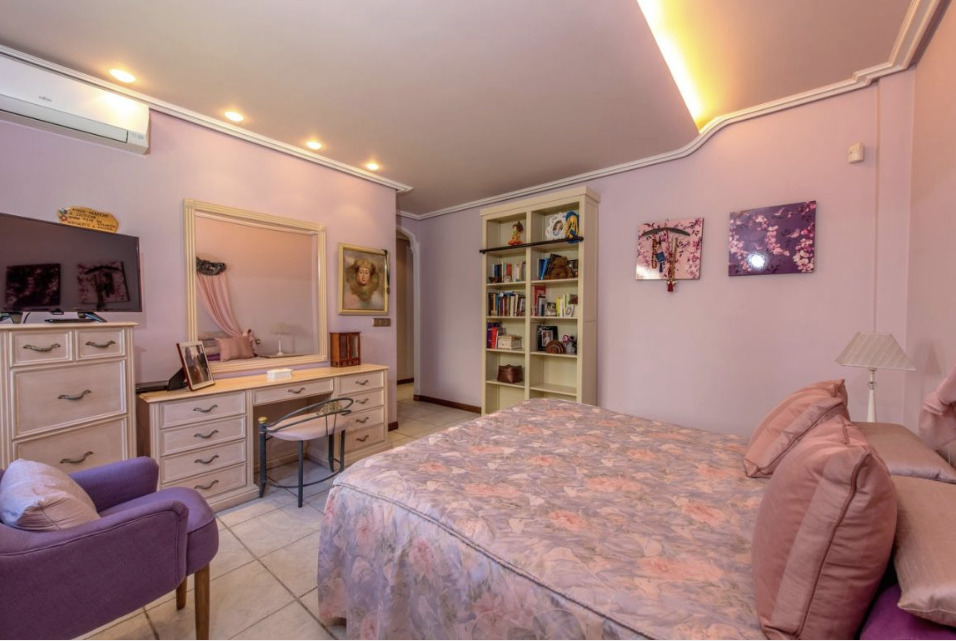 Garden in villa for sale in La Mata